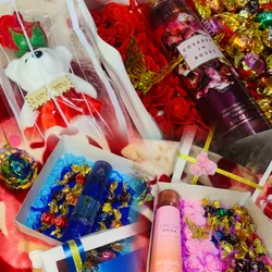 Cajitas c/ perfume y chocolates