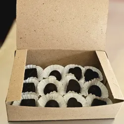 Estuche de 12 bombones rellenos 🍫