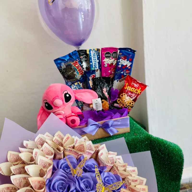 Ramo buchón con cesta chuches y peluche 