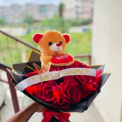 Ramo de rosas con peluche 🧸 