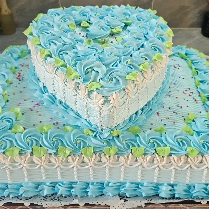 Cake de Bandeja Entera de Dos Pisos 
