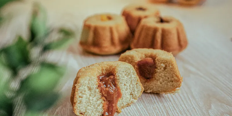 Mini roscones rellenos de dulce de leche