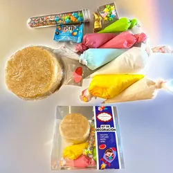 Crea tu propio Cake 🫠 (10 cm)