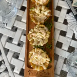 TOSTONES RELLENOS DE ATUN