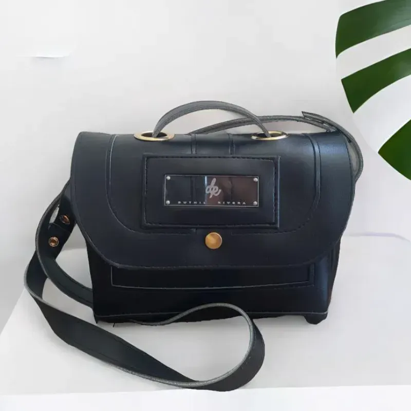 Cartera pequeña de Vinil