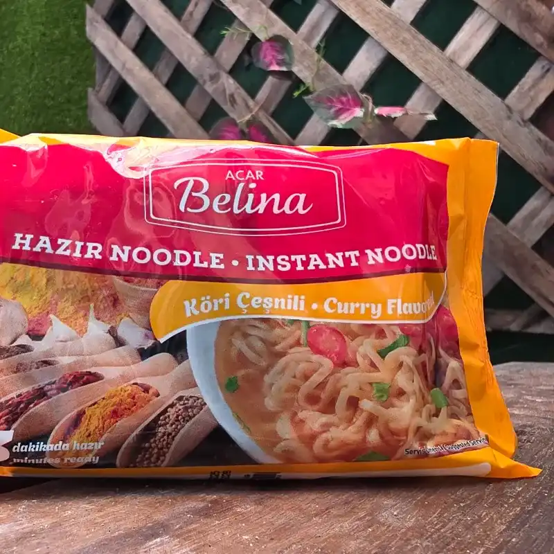 Sopa Instantánea de Curry 