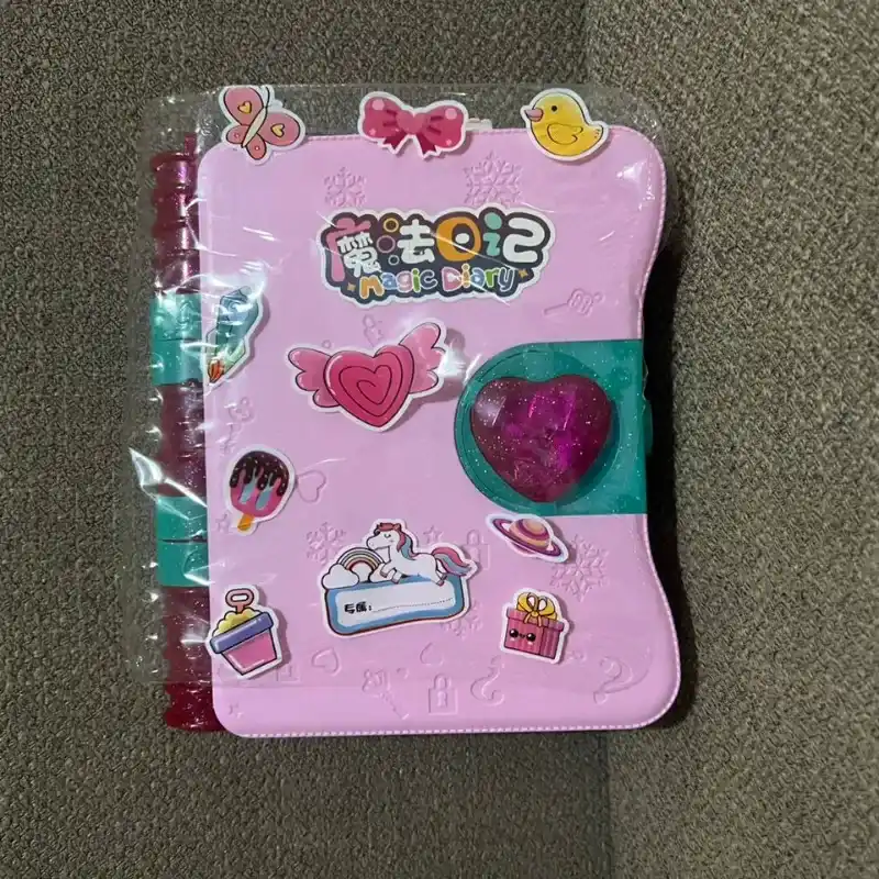 Diario mágico rosa