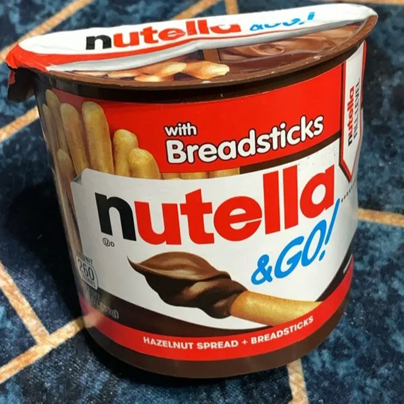 Nutella con bastoncitos 