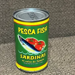 Sardinas en tomate pequeña 