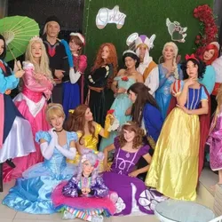 Animación de las PRINCESAS Y PRÍNCIPES🎁✨