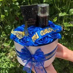 Caja de rosas con set de crema Victoria Secret 🎁✨💙