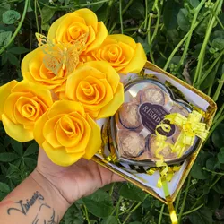 Caja de rosas y bombones💛✨🎁