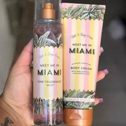 Set de perfume y crema Victoria Secret original🎁