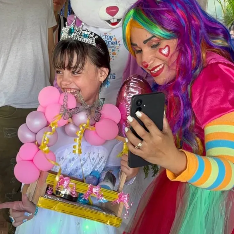 Presentación y Entrega de Sorpresas – Payasita Mariposita 🦋