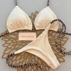 Bikini blanco con estampado de leopardo
