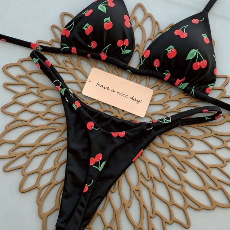 Bikini Negro con Cerezas Talla XS