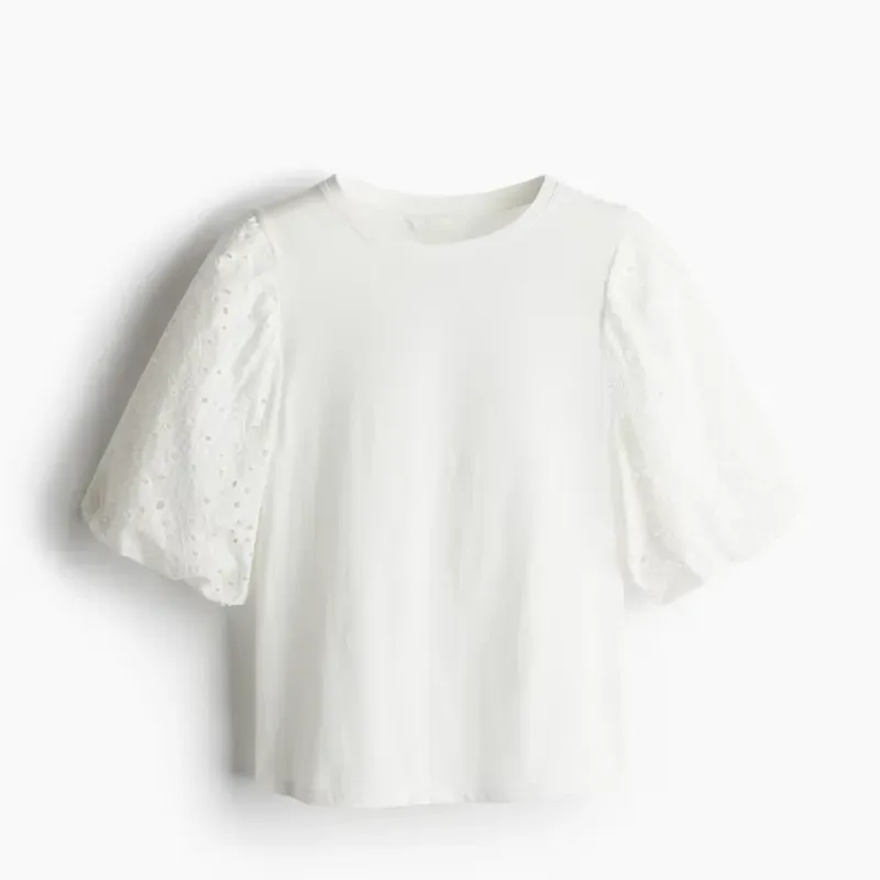 Blusa blanca con manga de globo