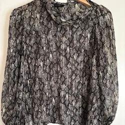 Blusa Estamoado de Serpiente Talla M
