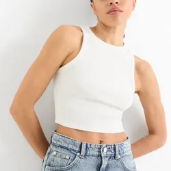 Camiseta básica C&A 