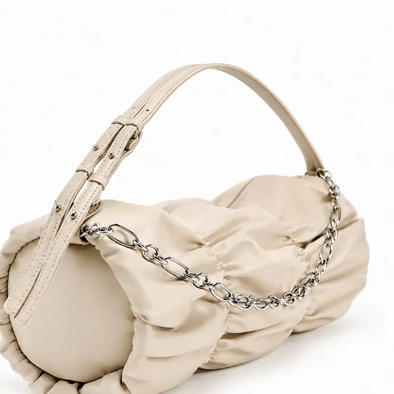 Cartera fruncida Zara