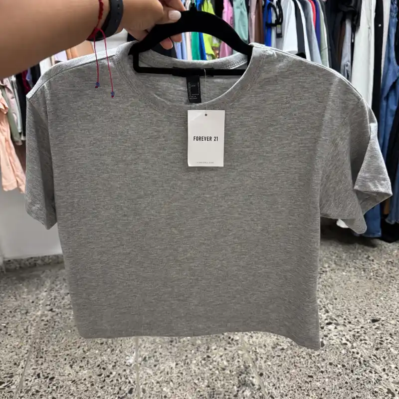 Pullover F21 gris 