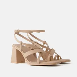 Sandalias con tacón # 39