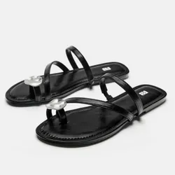 Sandalias Negras con adorno en plateado Pull&Bear #37