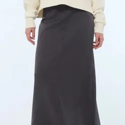 Saya larga gris