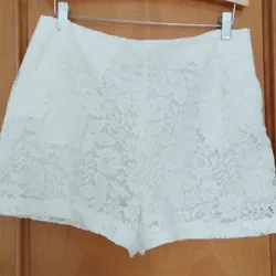 Short de encaje ZARA talla L