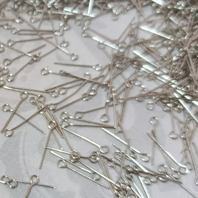 Alfiler de 2 cm niquelado con engarce 
