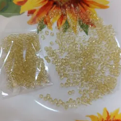 Chaquirón de 4 mm color miel claro ✨🍯