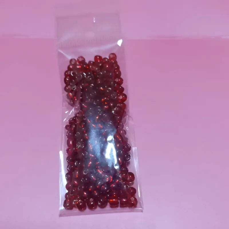 Chaquirón rojo transparente ❤️ de 4 mm