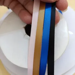 Cinta de satín de 0.5 cm de ancho