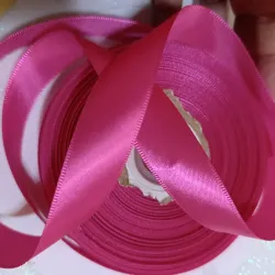 Cinta de satín rosado fuerte de 2.2 cm