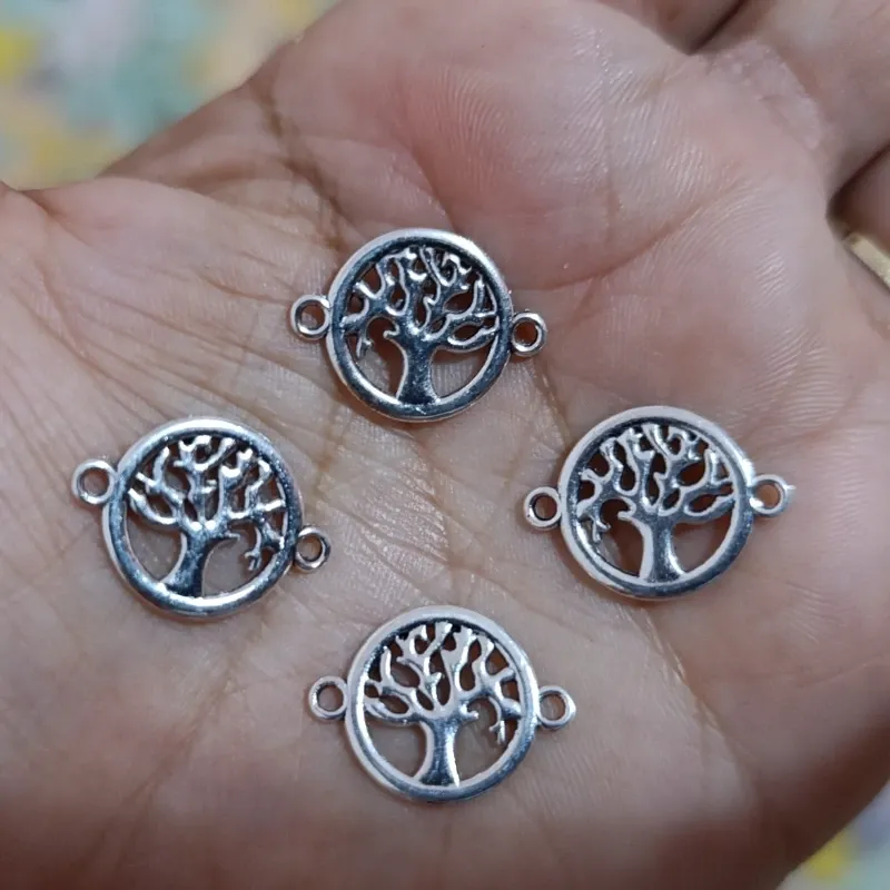 Conector con árbol de la vida plateado
