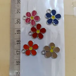 Dije en forma de flor 🌸