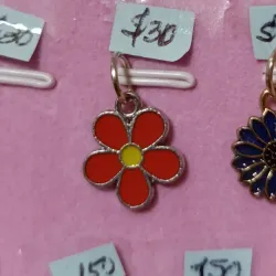 Dije en forma de flor 🌸