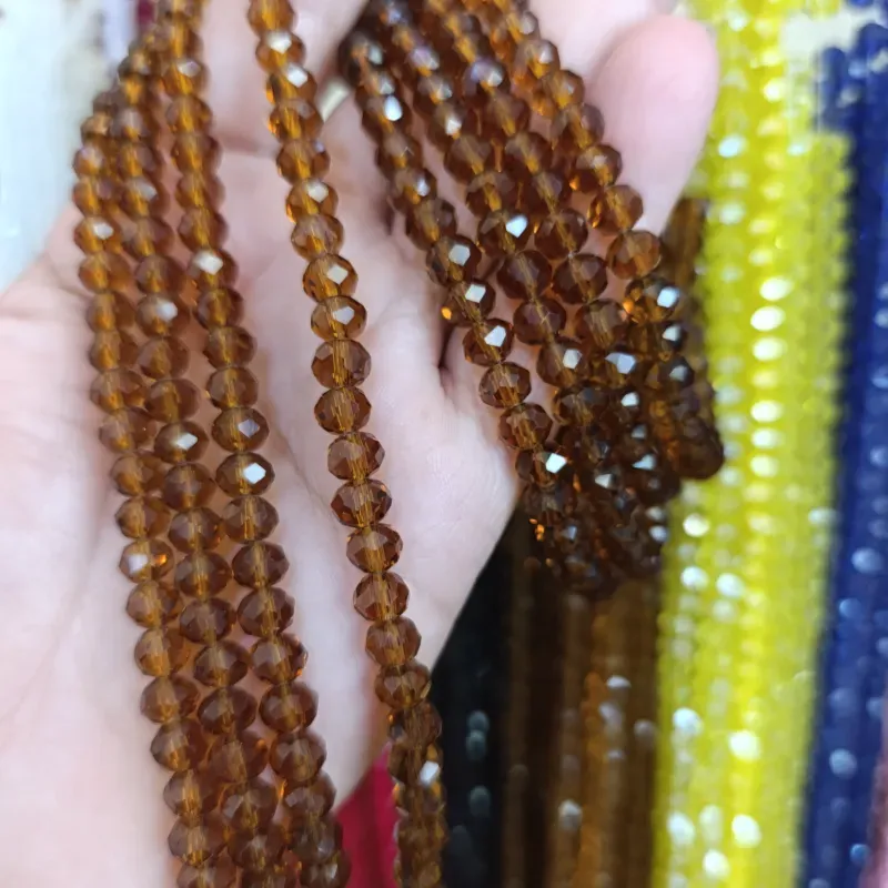 Cristal, dona de 6mm color carmelita