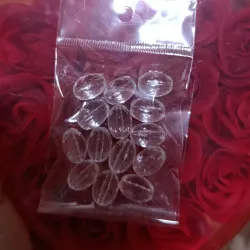 Cuentas transparentes en forma de óvalo