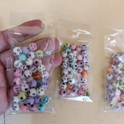Emojis redondos de 8mm en colores variados 