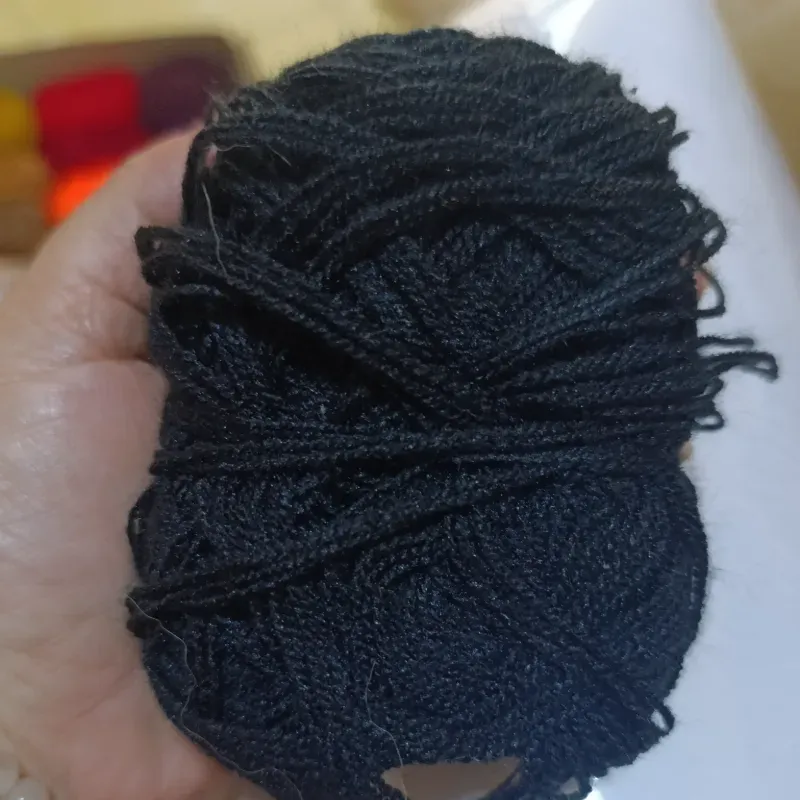 Hilo Acrilán color negro