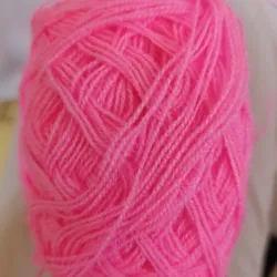 🧶 Hilo Acrilán Tres Hebras – Rosado Fuerte 