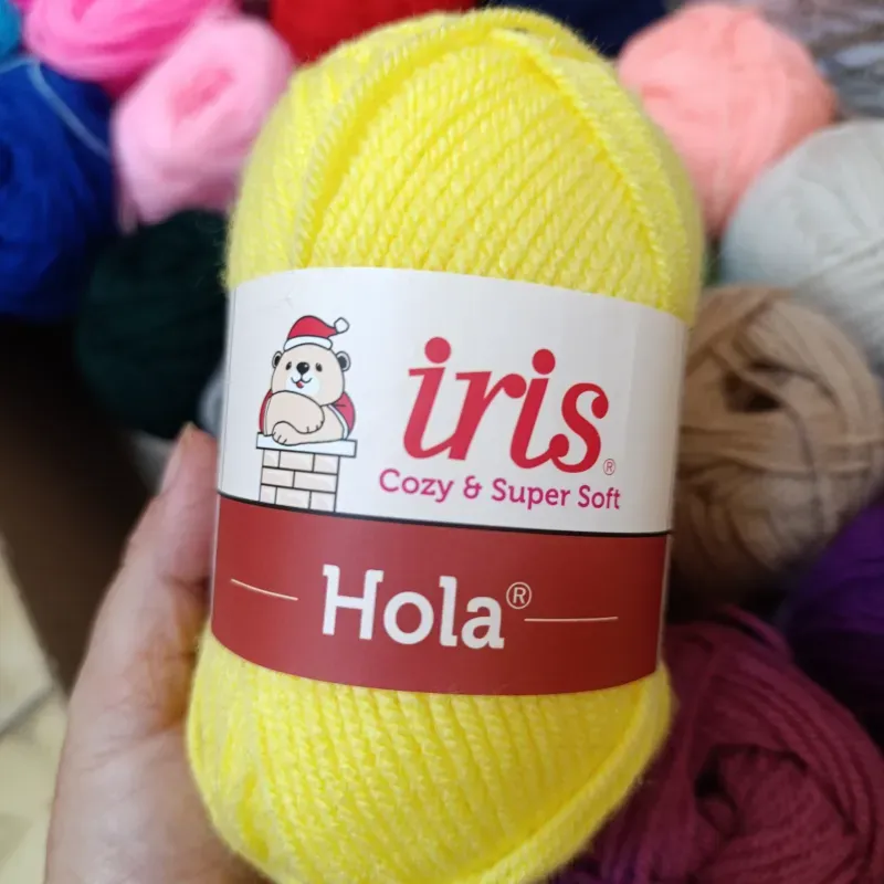 Hilo de estambre Iris amarillo 