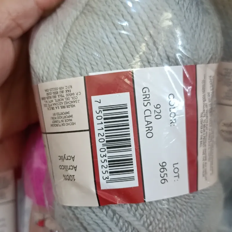 Hilo de estambre Iris gris claro