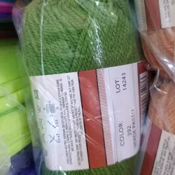 Hilo estambre Iris color Verde Pasto 💚