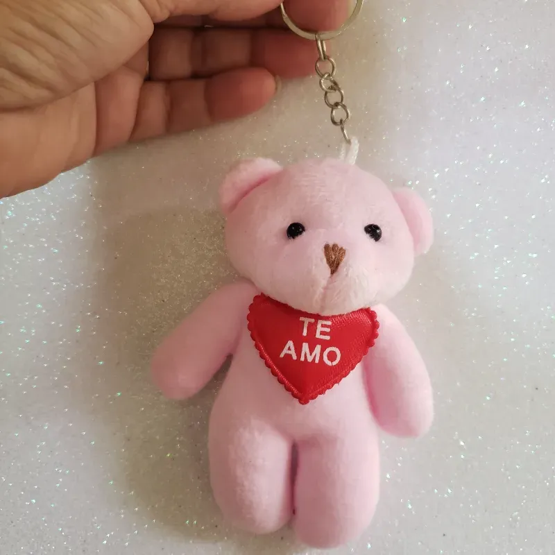 Llavero de osito de peluche rosado claro