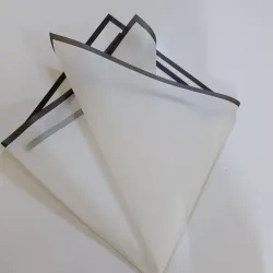 Papel coreano blanco semitransparente con borde negro