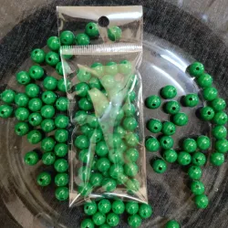 Perla plástica de 8 milímetros color verde 💚🍀🌿