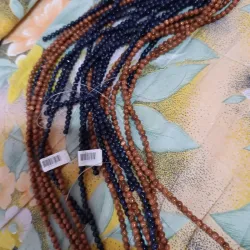 Venturina color carmelita y azul 4 mm