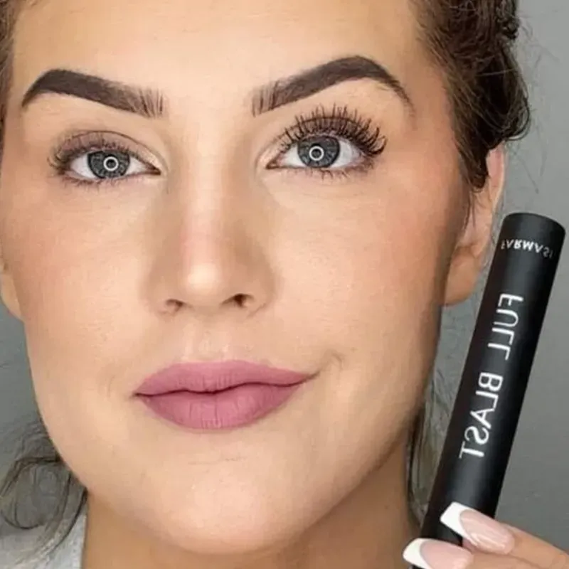 Máscara de Pestañas Full Blast